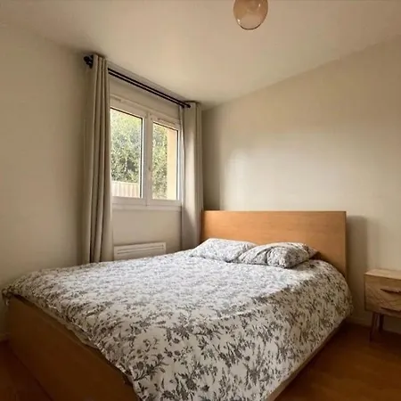 Apartment Central Location, 3 Bedroom In *
